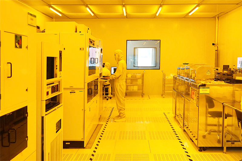 A03-01-010半导体产线-黄光区-.png